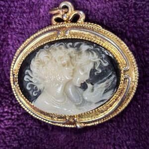 Vintage Corday N.Y. Solid Perfume Cameo Locket Pendant